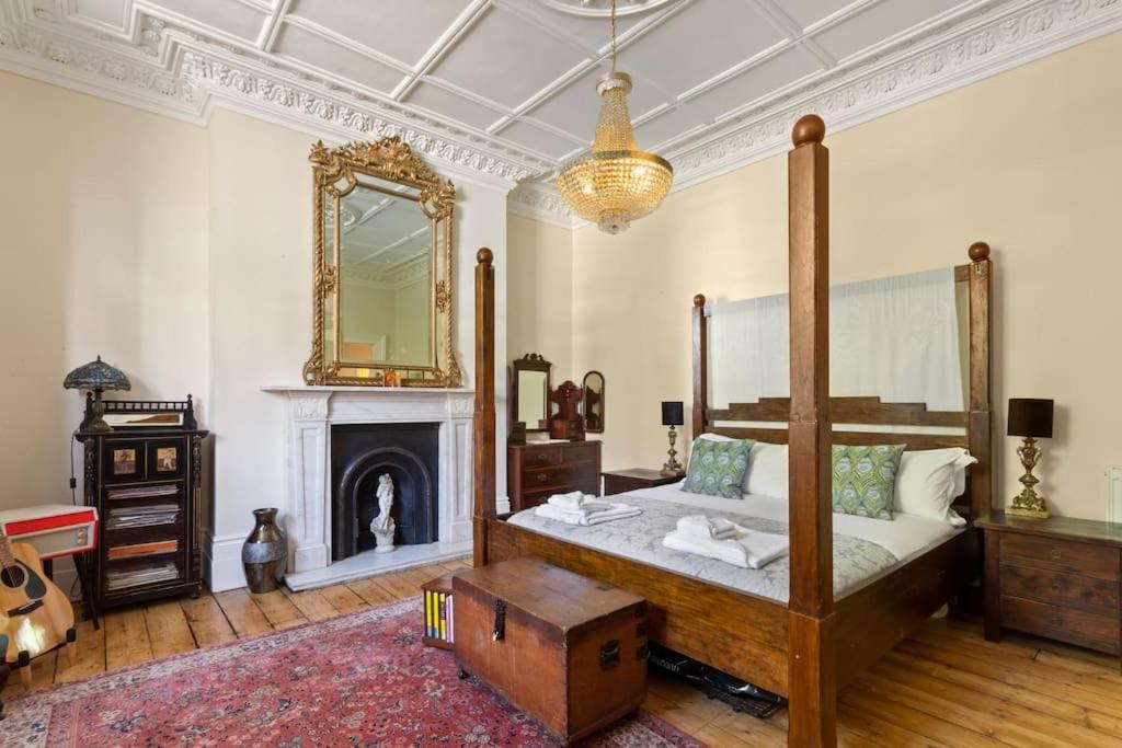 Apartamento Luxurious Victorian, A Few Minutes From The Beach - Sleeps 2 Adults And Up To 3 Children St Leonards-on-Sea Exterior foto