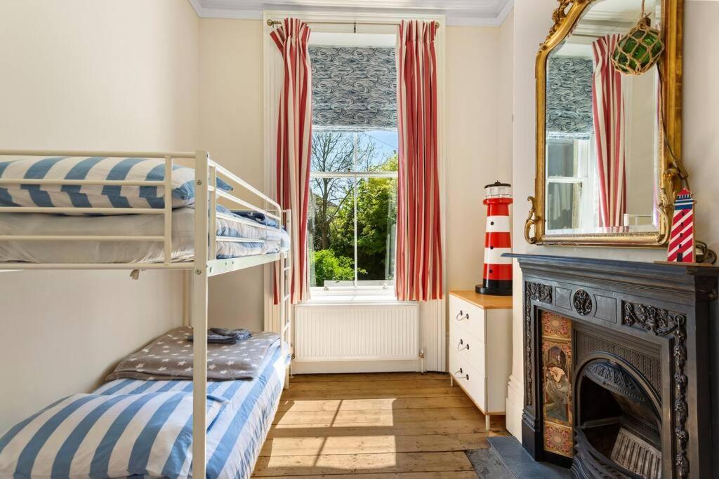 Apartamento Luxurious Victorian, A Few Minutes From The Beach - Sleeps 2 Adults And Up To 3 Children St Leonards-on-Sea Exterior foto