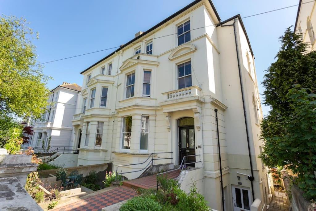 Apartamento Luxurious Victorian, A Few Minutes From The Beach - Sleeps 2 Adults And Up To 3 Children St Leonards-on-Sea Exterior foto