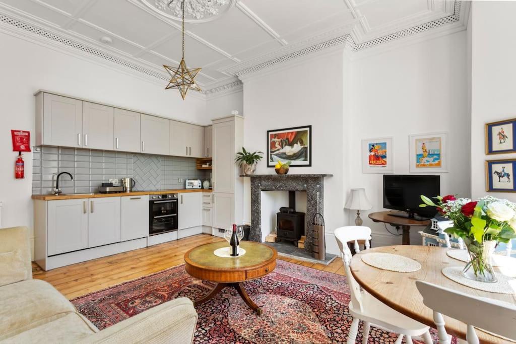 Apartamento Luxurious Victorian, A Few Minutes From The Beach - Sleeps 2 Adults And Up To 3 Children St Leonards-on-Sea Exterior foto
